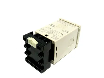 NEW OMRON H3CR-H8L TIMER 12 SECOND H3CRH8L