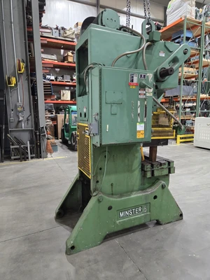 Minster 60 Ton C-Frame OBI Press, 32″ x 21″ Bed
