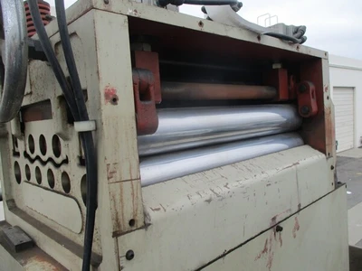 18" x 3/8" Orii, motorized straightener, 1996