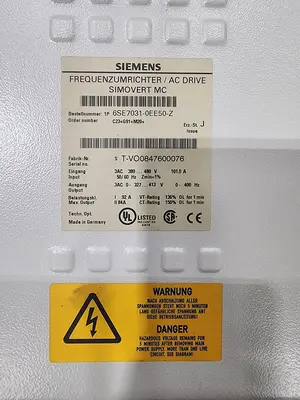 USED SIEMENS 6SE7031-0EE50-Z