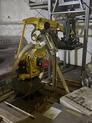 USED 2010 FANUC ROBOTICS M-420IA
