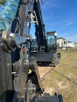 XCMG XE235UCRr Excavator | Iron Listing (12)