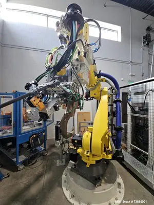 Used FANUC R-2000IC/210F Robots Illinois US | Aaron Equipment #1300272