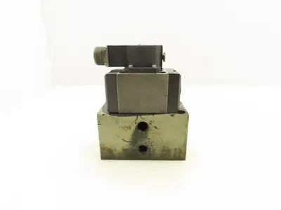 Koehring Pegasus Division PLS-2235 Hydraulic Servovalve 121UE