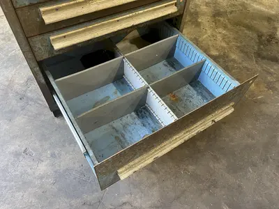 USED LYON