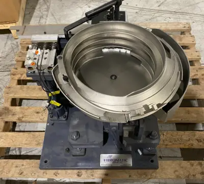 USED VIBROMATIC 12" VIBRATING BOWL FEEDER W/ H002 FEEDER/INCLINE CONTROLLER