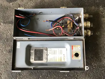 3K-512 Electrical Enclosure 22"x9"x6" w/ Terminals and Wiring
