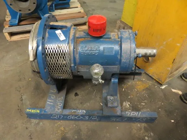 Goulds 3196 XLT-i  Power End size 13", New Store Room Spare