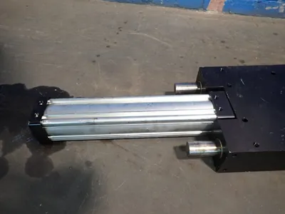 Parker Cylinder