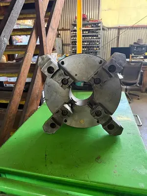 Bison Lathe Chuck 4-Jaw Self Centering Chuck  12.5" Diameter 1028 00