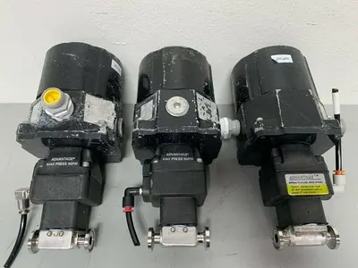 USED ITT PURE-FLO A303 STAINLESS STEEL 2-WAY DIAPHRAGM VALVE W/ 1" SANITARY FITTINGS