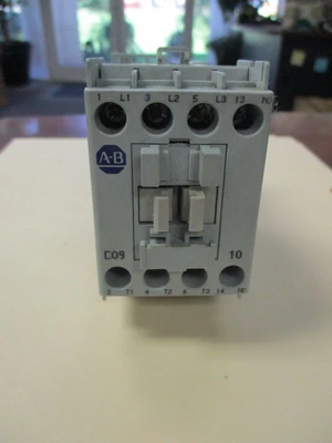USED Allen-Bradley 100-C09Z*10 Ser A