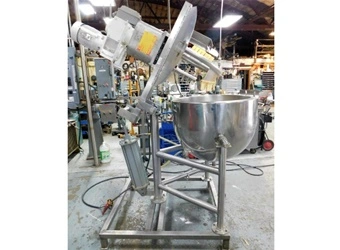 USED GROEN GROEN 40 GALLON JACKETED TILTING KETTLE WITH TWIN ACTION AGITATION