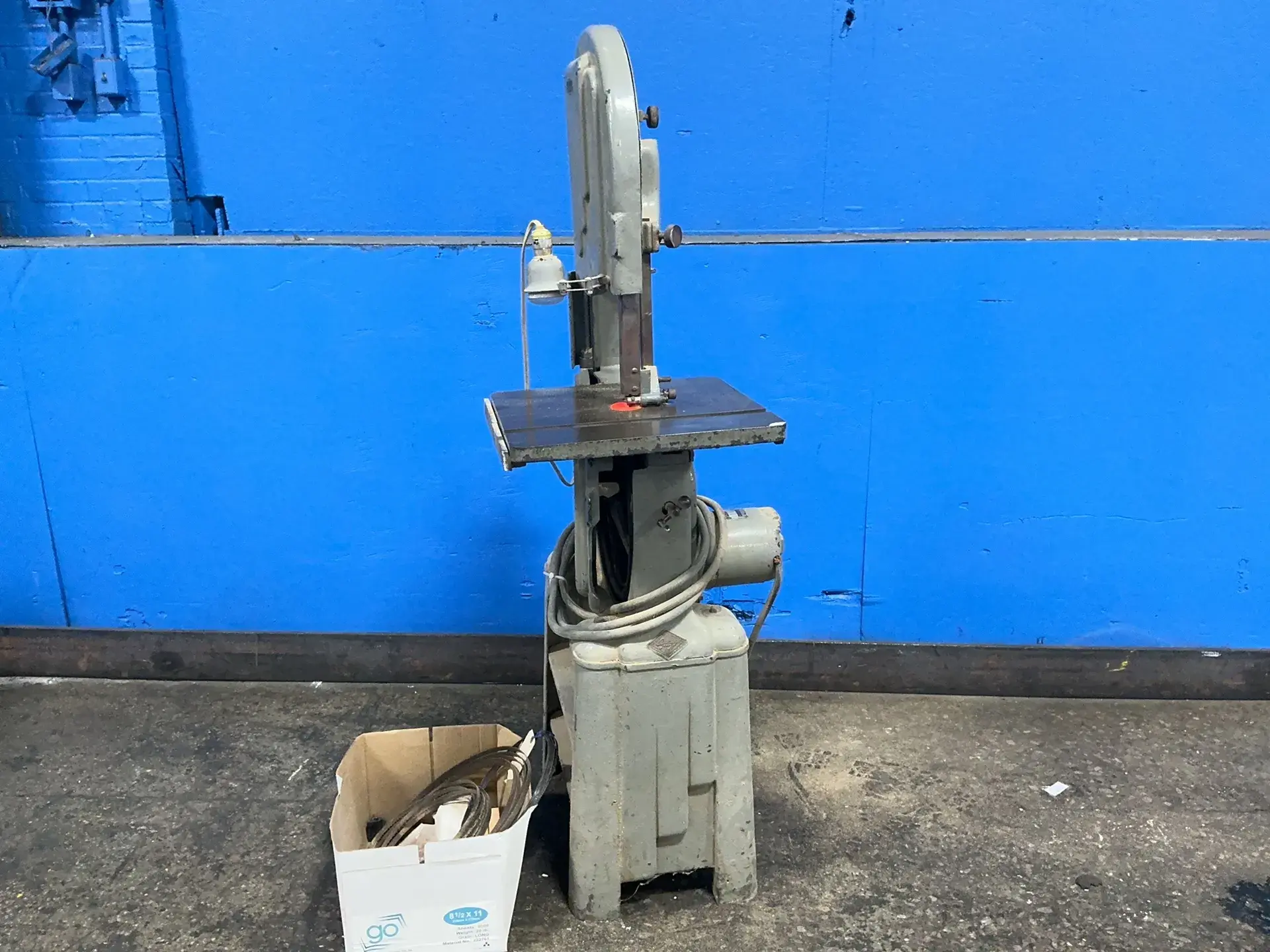 Used YATES _UNKNOWN_ Woodworking Vertical Band Saws Ohio US | HGR 24 #1291990