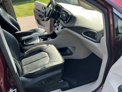 Used 2023 CHRYSLER PACIFICA Vans Michigan US | Miedema Asset Management Group #1397148
