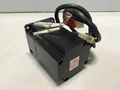 USED YASKAWA SGMP-01AWYR22