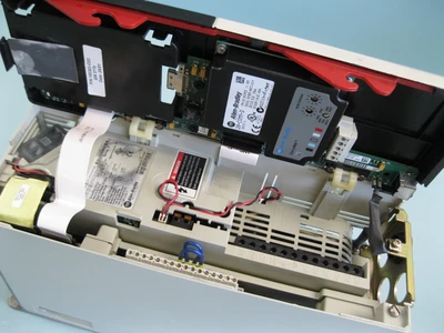Allen-Bradley 20B-C011A0AYNANA0 Powerflex 700 7.5 HP AC Drive FOR PARTS G19