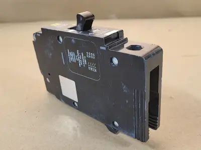 USED SQUARE D EDB16015