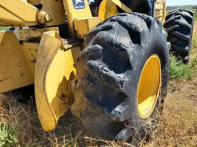 USED JOHN DEERE 640