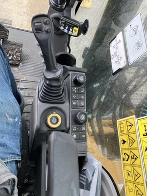 Used 2023 CATERPILLAR 320GC Excavators New York US | Beck Equipment #1509257