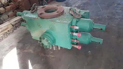 USED DRECO 7 1/16" 5M DOUBLE RAM BOP
