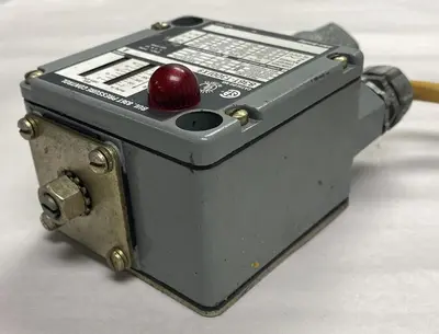 USED ALLEN-BRADLEY 836T-T300JX9