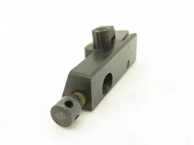 Valenite ESU-8910 12T00 Tool Holder with Carbide Insert  Lot of 5