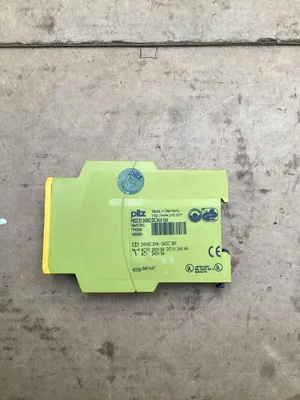 Pilz PNOZX1 24VAC/DC Safety Relay