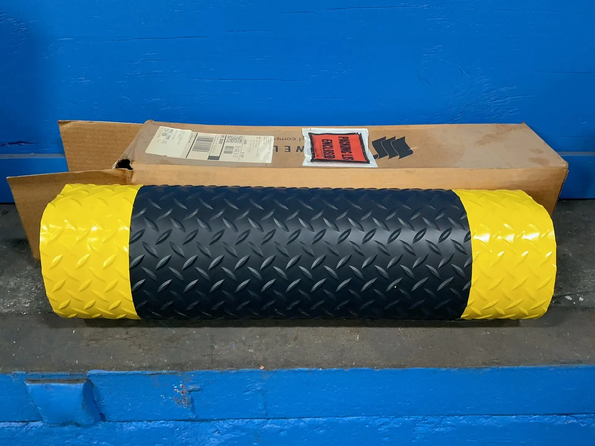 Used WEARWELL 415.916X2X3BYL Miscellaneous MRO Ohio US | HGR 24 #1323362
