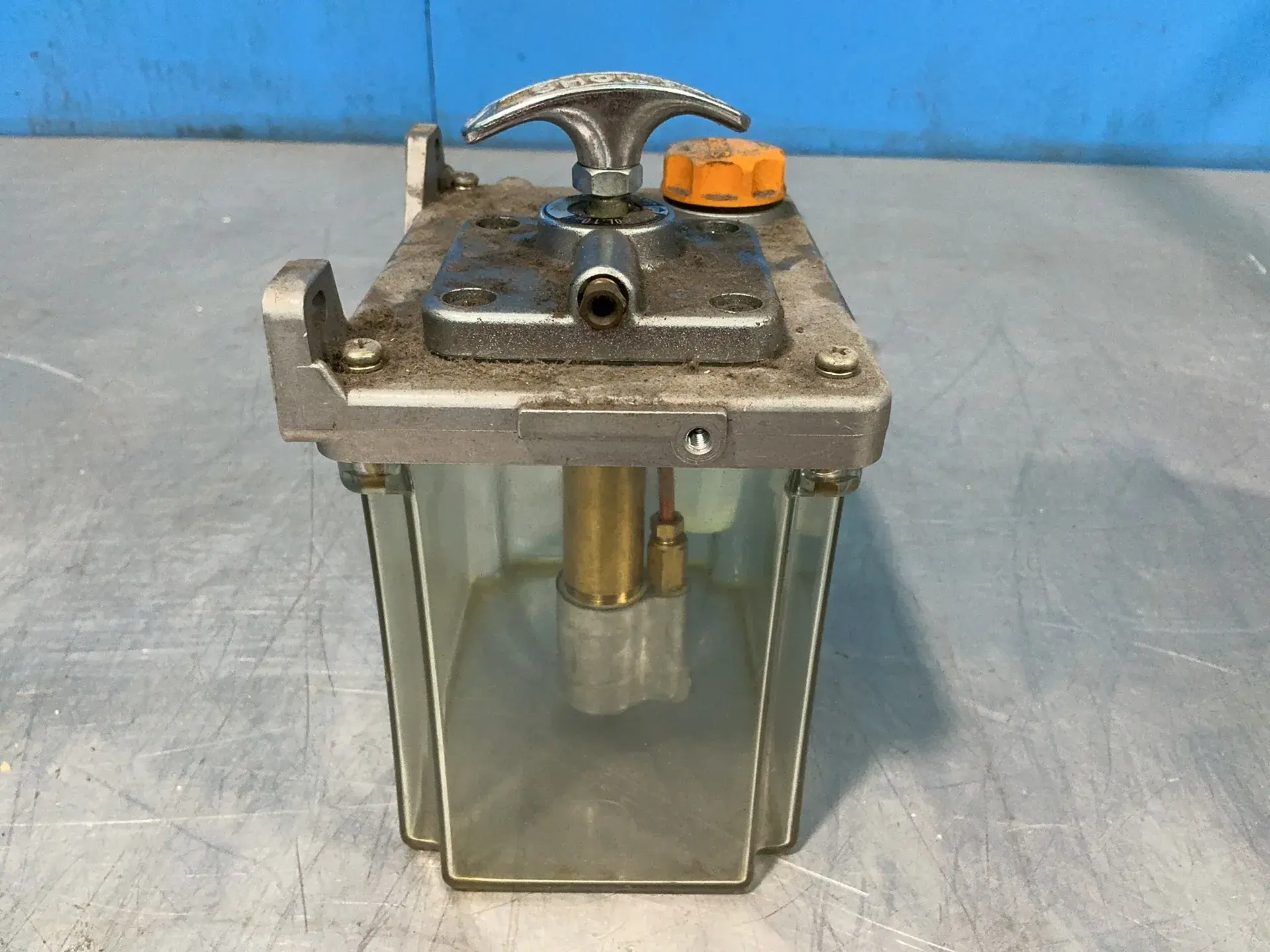 Used SHOWA _UNKNOWN_ Pumps Ohio US | HGR 24 #1482290