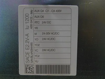 ABB SACE E2.2V-A Circuit Breaker 1200 A 635V SACE Ekip Touch LSI 1200A New