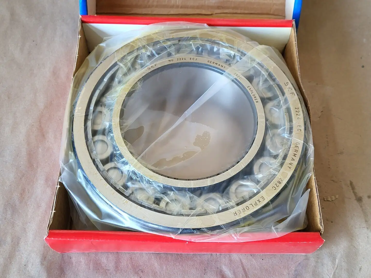 NEW SKF NU 2224 ECJ