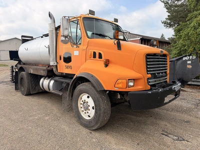 Used 1998 FORD L9513 4X2 Water Trucks Michigan US | Miedema Asset Management Group #1437113