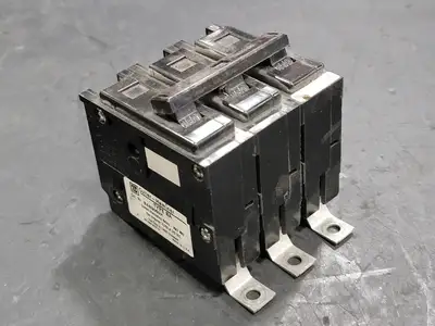Used CUTLER-HAMMER BAB3060H Switchgears British Columbia CA | Lenmark #241898