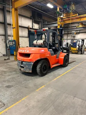 Used _UNKNOWN_ _UNKNOWN_ Liquid Propane Forklifts Virginia US | Myron Bowling Auctioneers Inc #1561888