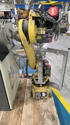 USED 2004 FANUC M-16IB/20 + R-J3IB