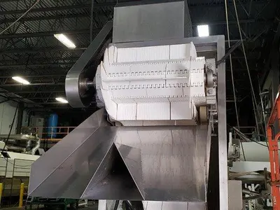 9' High Z-Style Incline Conveyor