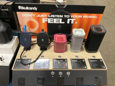 Used _UNKNOWN_ _UNKNOWN_ Commercial Audio/Visual Equipment Michigan US | Miedema Asset Management Group #1579847