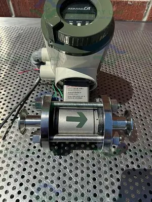 USED YOKOGAWA ADMAG CA202SN MAGNETIC FLOWMETER W/ 1" SANITARY FITTING