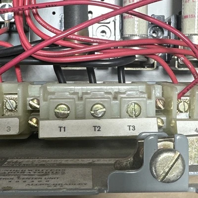 USED Allen-Bradley 2112B-BDB-3-5G-6P-24R-79U-111-90189 K