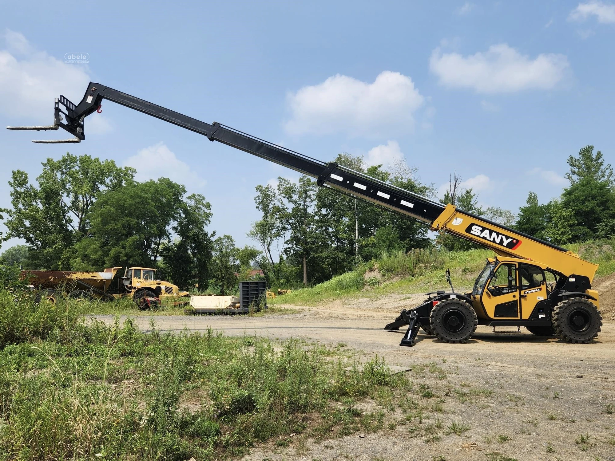 New | in-Stock 2025 SANY STH1256A Telehandlers | Abele Tractor #1342995