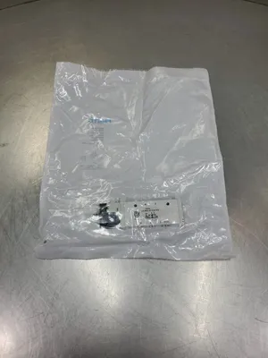 Festo VUVG-L14-M52-AT-G18-1R8L Solenoid Valve, 12/24 VDC. 6D-2
