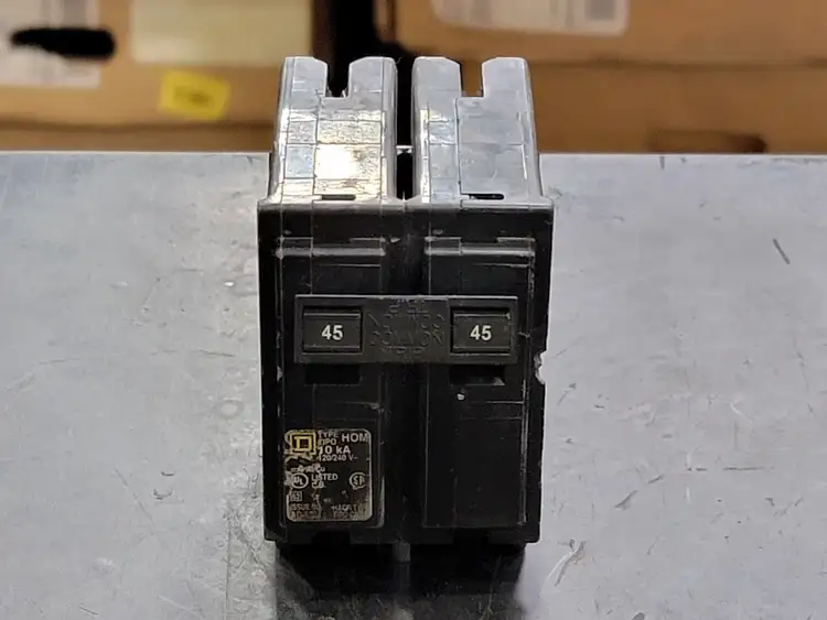 Used SQUARE D HOM245 Switchgears British Columbia CA | Lenmark #241485