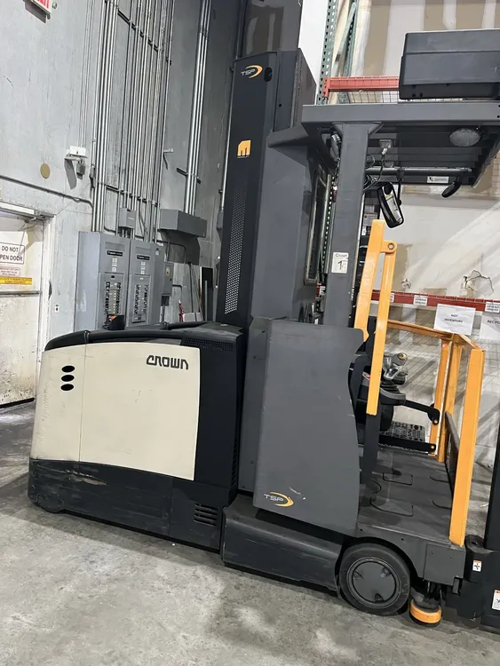 Used 2018 CROWN EQUIPMENT TSP 6500 Narrow Aisle Forklifts Illinois US | M&M Equipment Corp. #1145418