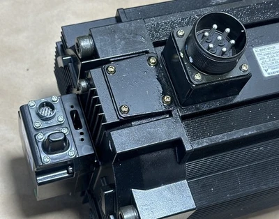 USED Yaskawa SGMRS-37A2A-YR11
