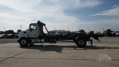 New | in-Stock 2025 MACK MD6 Rolloff Trucks Texas US | Roll Off Truck World #1491867