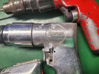 USED UNIVERSAL TOOL UT2810R