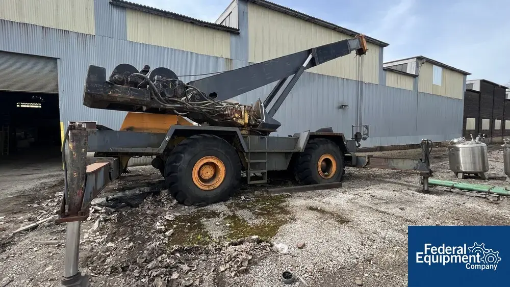 USED Bucyrus-Erie 60 Ton Bucyrus-Erie Hydraulic Rough Terrain Crane