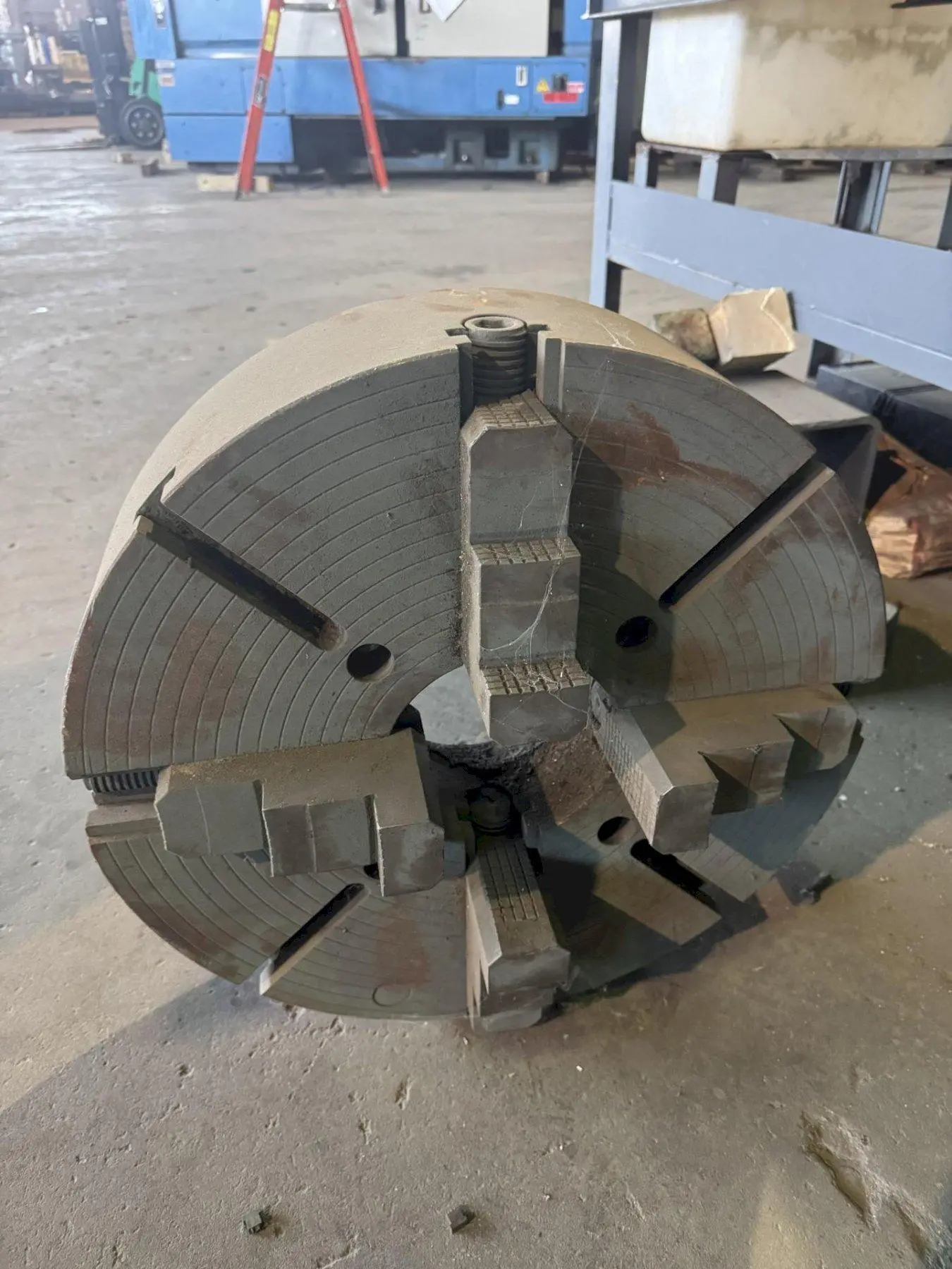 22" 4-JAW 6" HOLLOW SPINDLE CHUCK. STOCK # 1218625