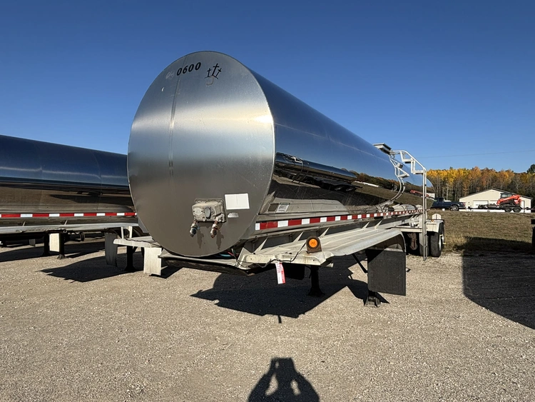 Used 2014 WALKER MILK TANKER TRAILER Tanker Trailers Michigan US | Miedema Asset Management Group #1709462